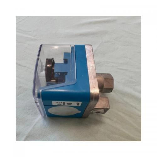 Original New Best Price AZBIL C6097A2410 Pressure Switch